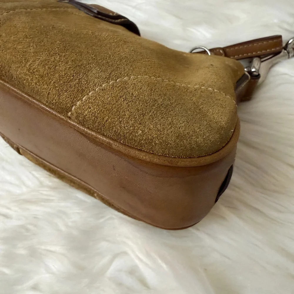 Vintage Coach Hampton Demi Buckle Suede Bag 7558